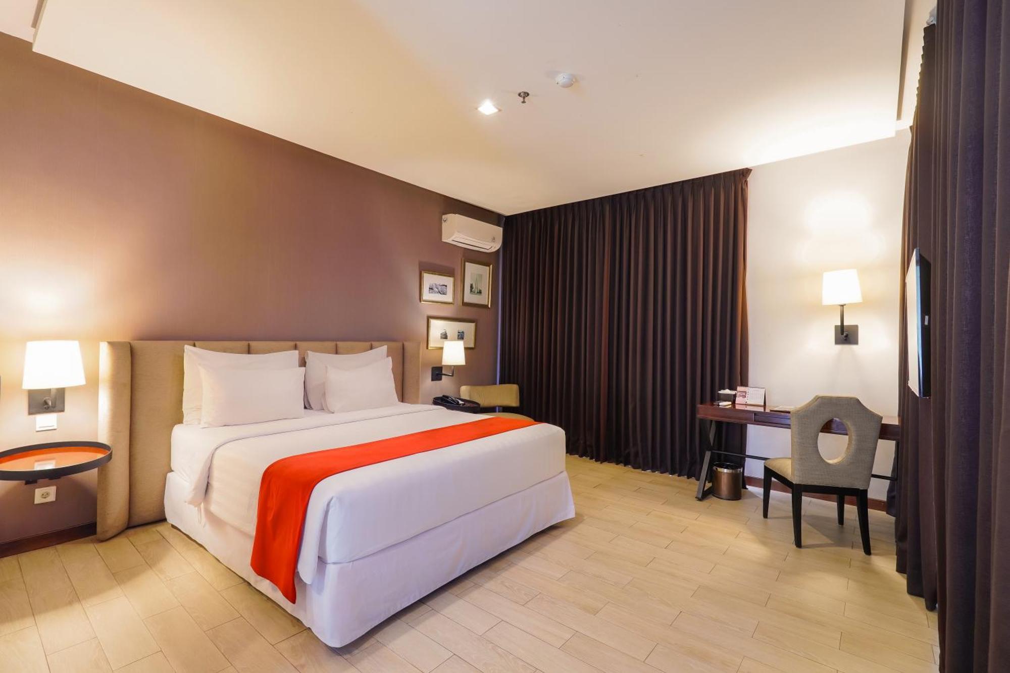 Royal Padjadjaran Hotel Bogor Exterior foto