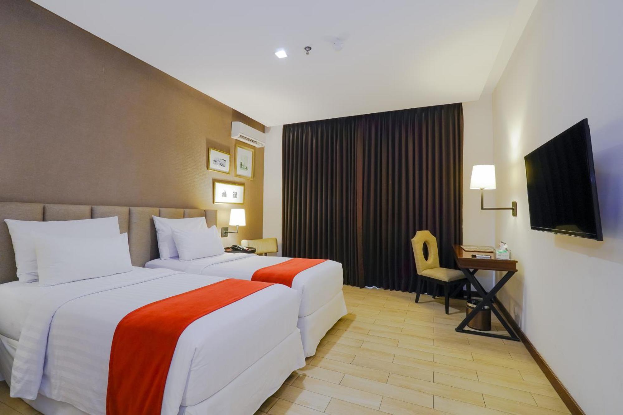 Royal Padjadjaran Hotel Bogor Exterior foto