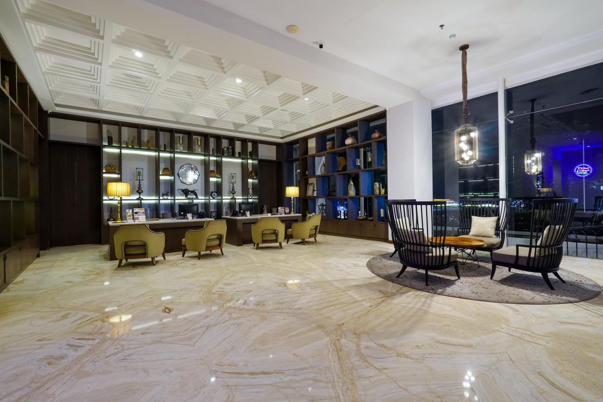 Royal Padjadjaran Hotel Bogor Exterior foto