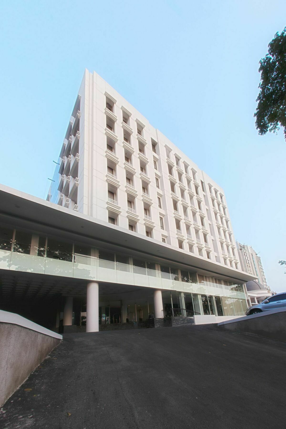 Royal Padjadjaran Hotel Bogor Exterior foto